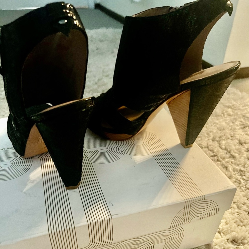 Sigerson Morrison Black Heeled Boots